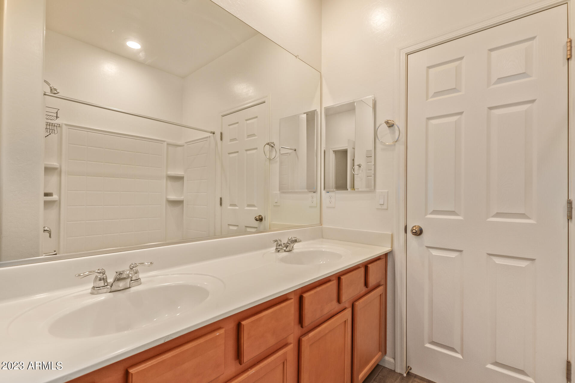 1713 Grenadine Road Phoenix, AZ 85040 - Photo 29 of 34 29 - Grenadine