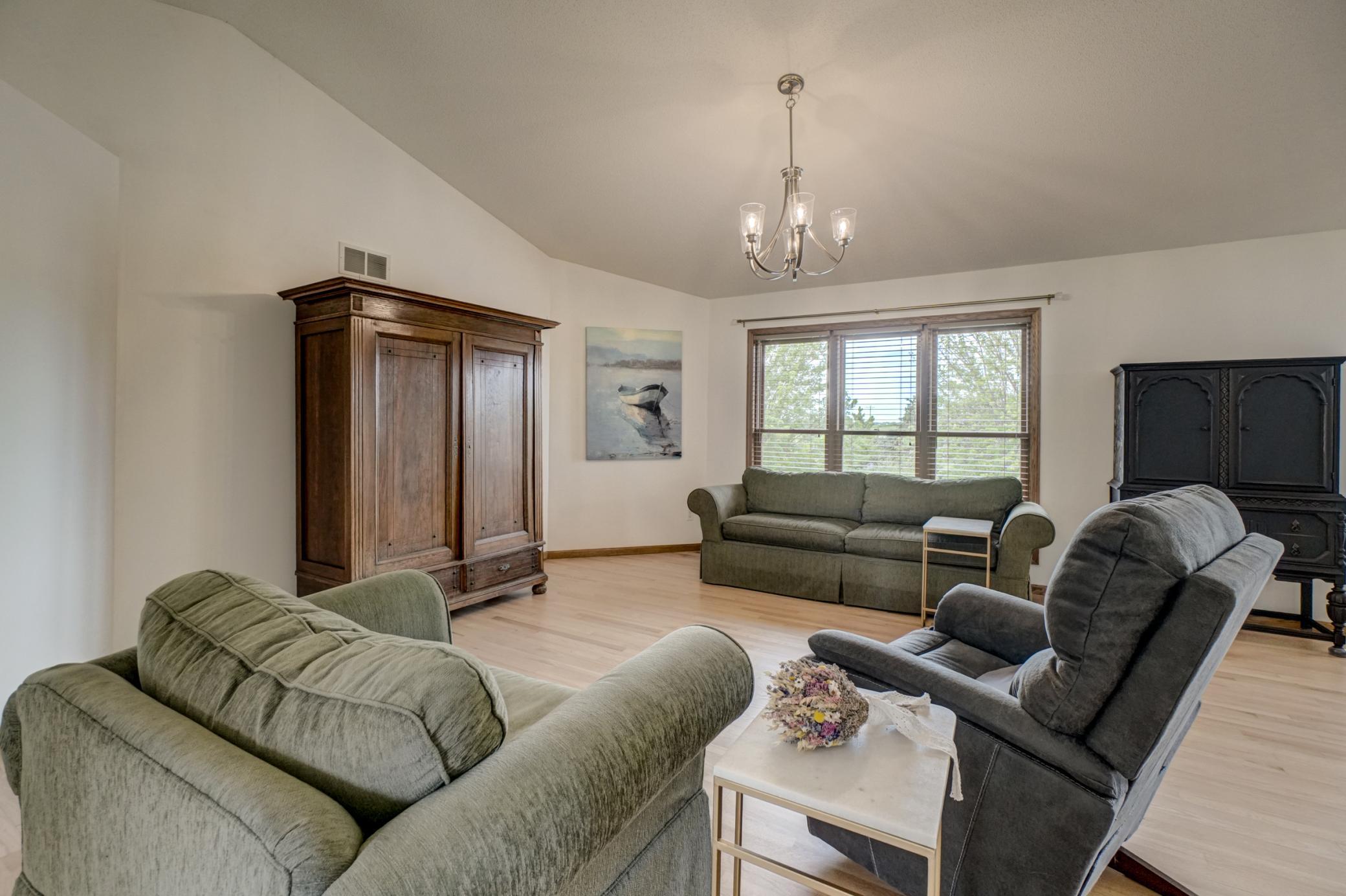 15912 Cascade Path Rosemount, MN 55068 - Photo 3 of 49