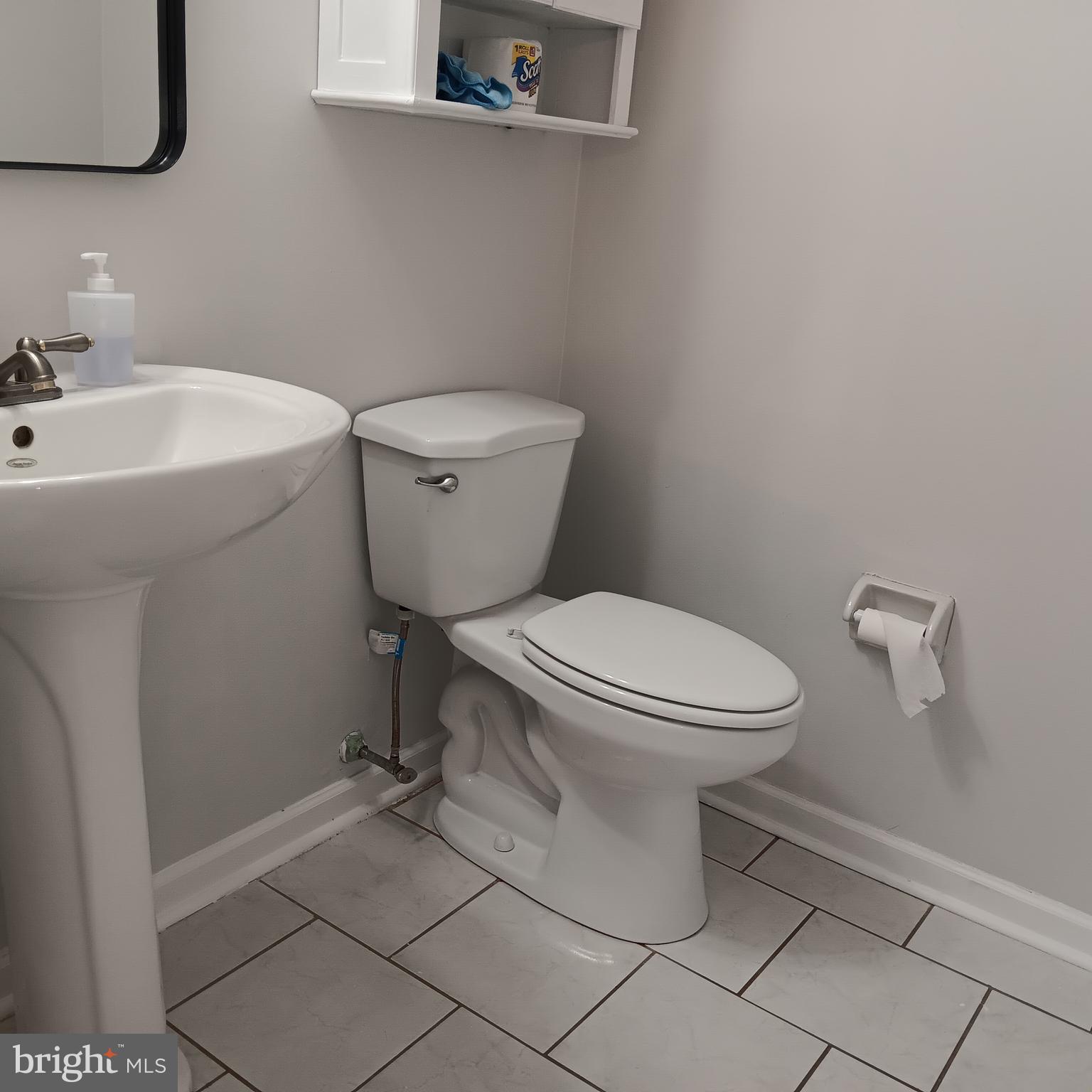 123 Caernarvon Court Exton, PA 19341 - Photo 17 of 42 Bedroom 1 Bath