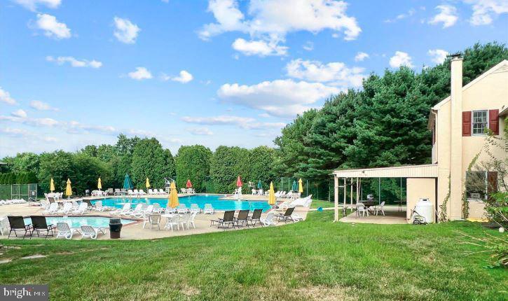 123 Caernarvon Court Exton, PA 19341 - Photo 41 of 42 Swimming Pool