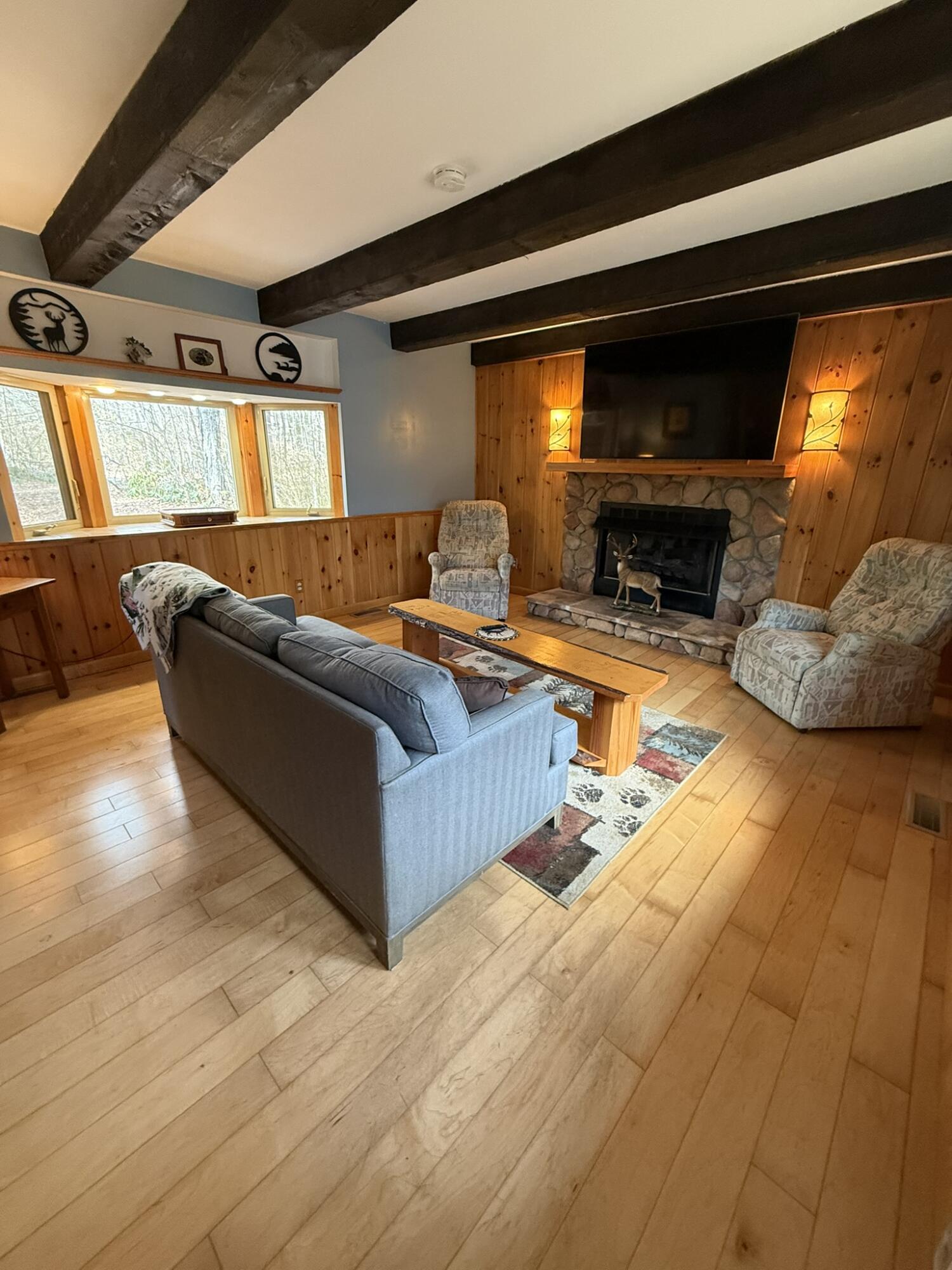 45 Crooked Way Naples, ME 04055 - Photo 16 of 33 Living Room