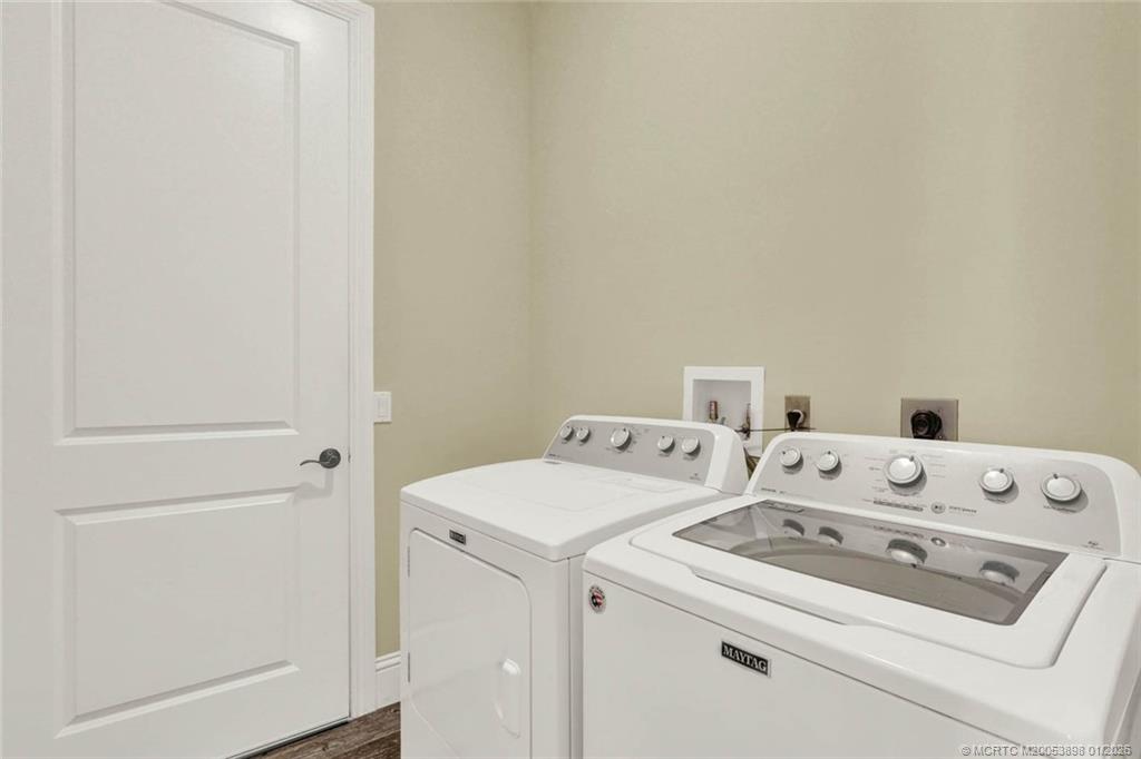 424 Southwest Camden Avenue Stuart, FL 34994 - Photo 41 of 58 a utility room with dryer and washer