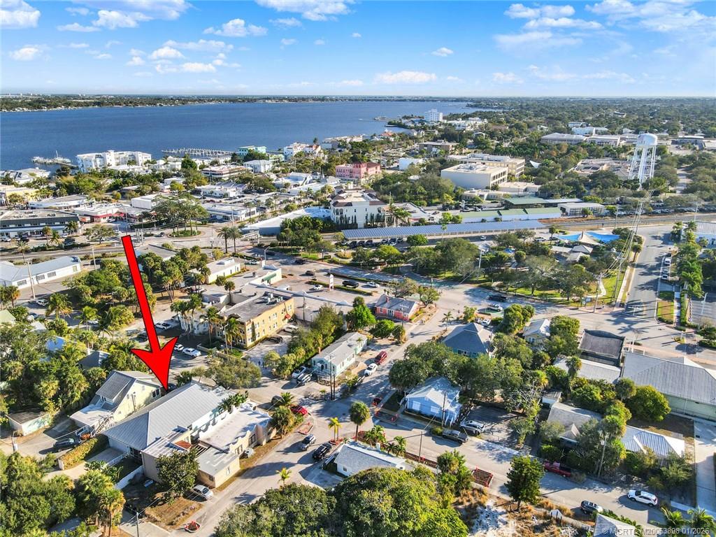 424 Southwest Camden Avenue Stuart, FL 34994 - Photo 7 of 58 an aerial view of a city