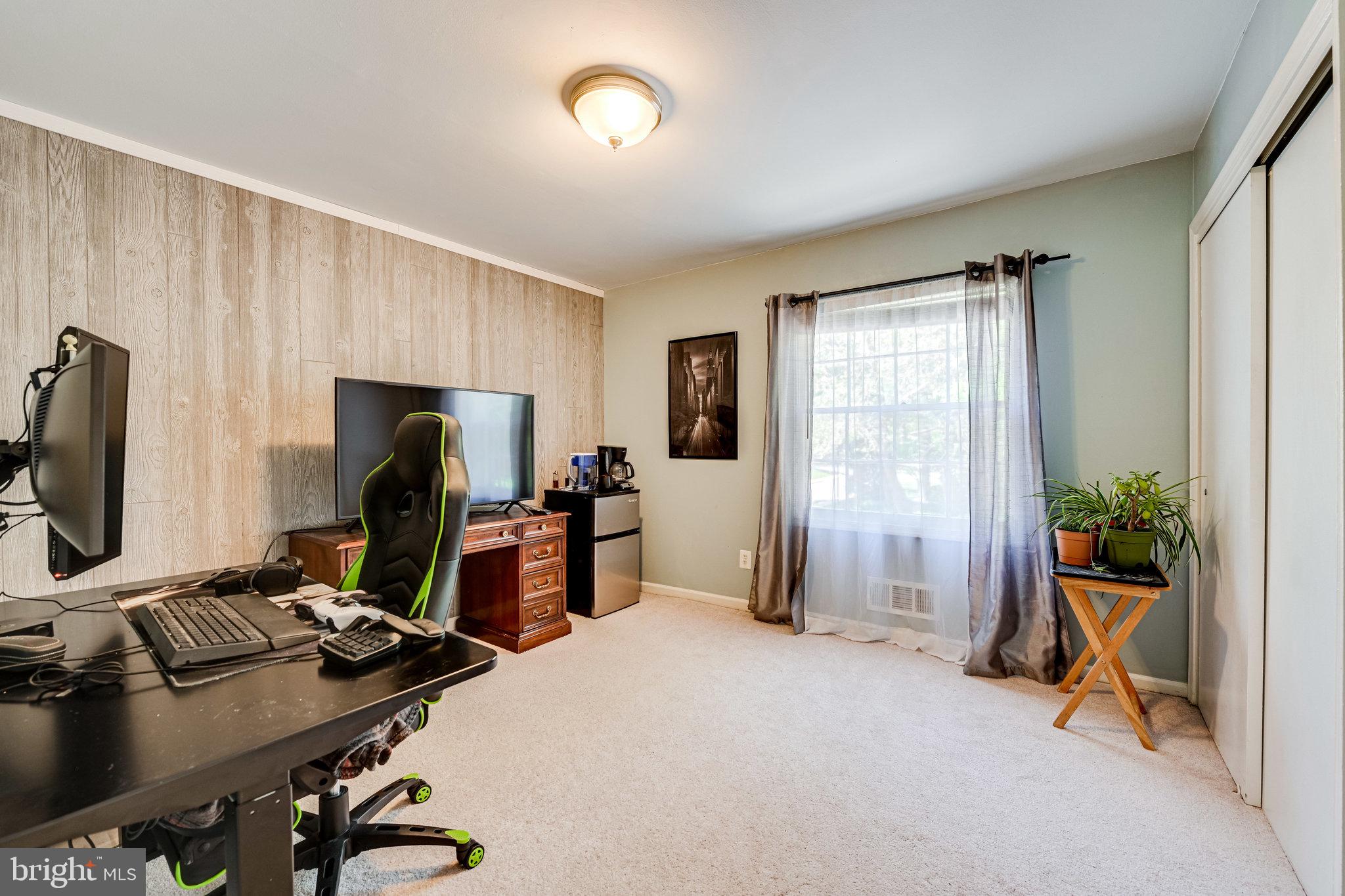 5927 Noblestown Road, Unit 49 Springfield, VA 22152 - Photo 18 of 33 Bedroom 2