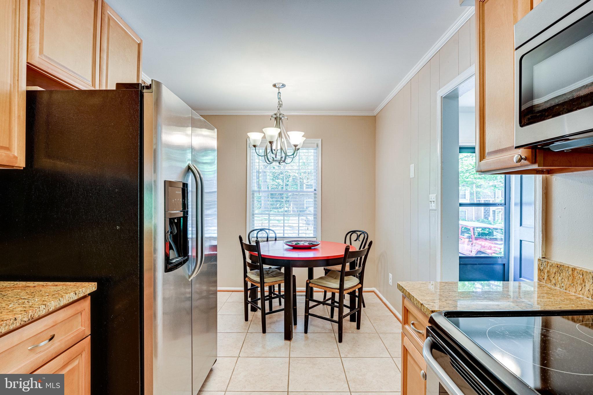5927 Noblestown Road, Unit 49 Springfield, VA 22152 - Photo 10 of 33 Kitchen updated chandelier