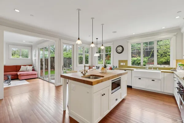 $3,649,500 | 115 Sunnyside Avenue, San Anselmo, CA 94960
