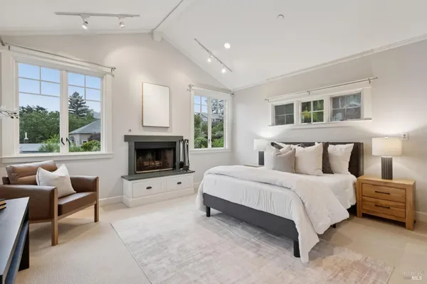 $3,649,500 | 115 Sunnyside Avenue, San Anselmo, CA 94960
