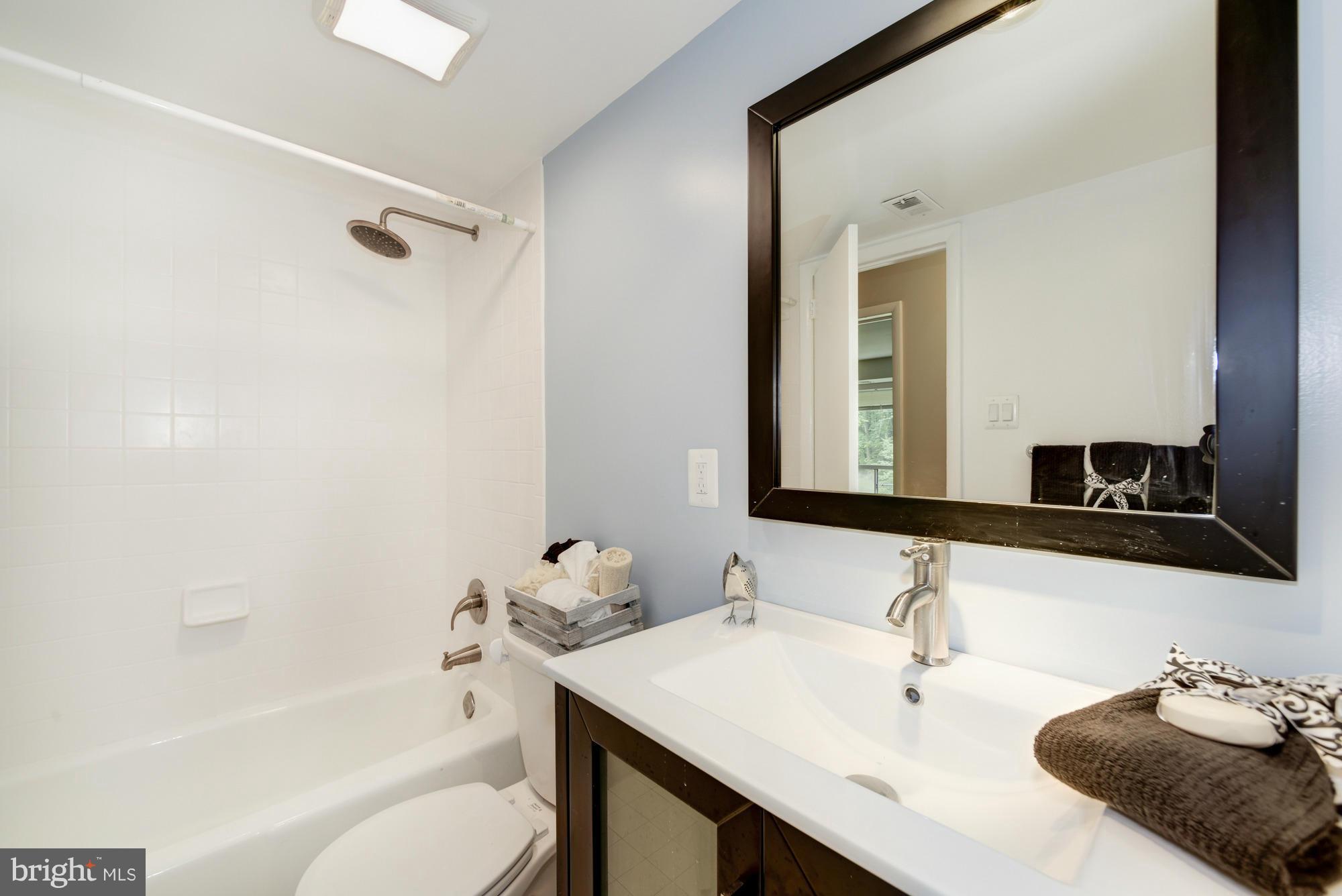 11623 Vantage Hill Road, Unit C Reston, VA 20190 - Photo 13 of 21 Interior (General)