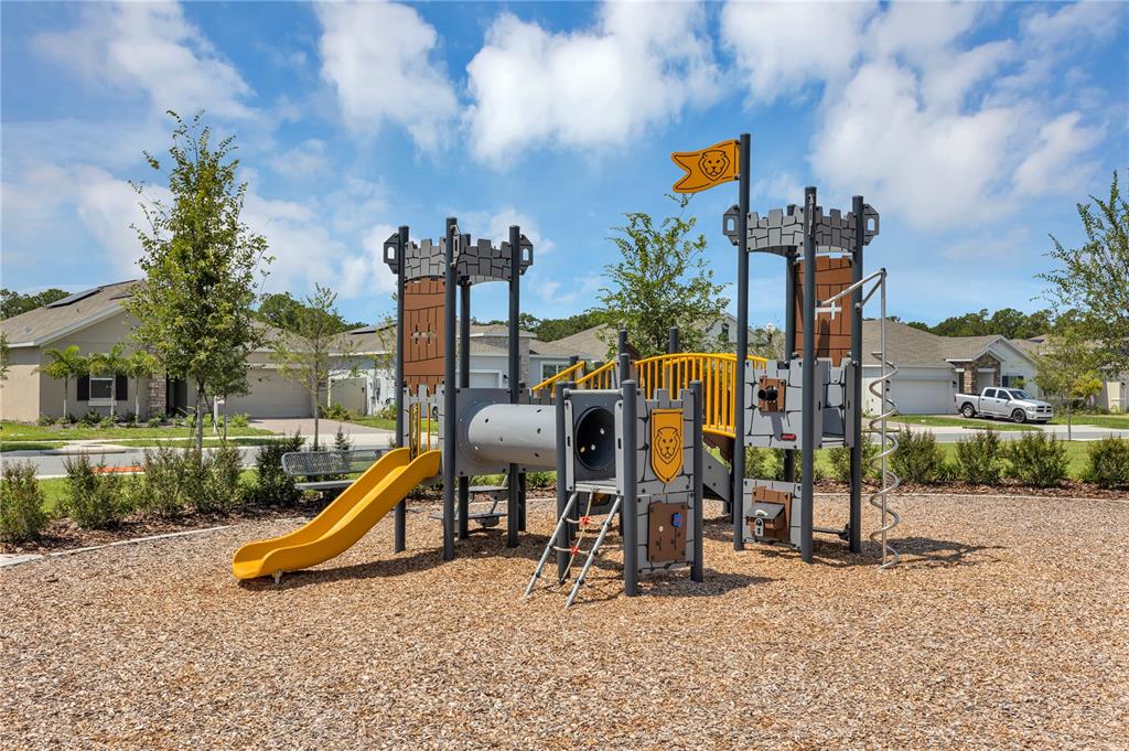 3070 Granite Rdg Avenue Minneola, FL 34715 - Photo 17 of 18 a view of outdoor space with garden