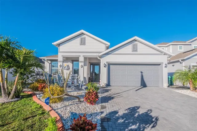 $469,900 | 2391 Natoma Boulevard, Mount Dora, FL 32757