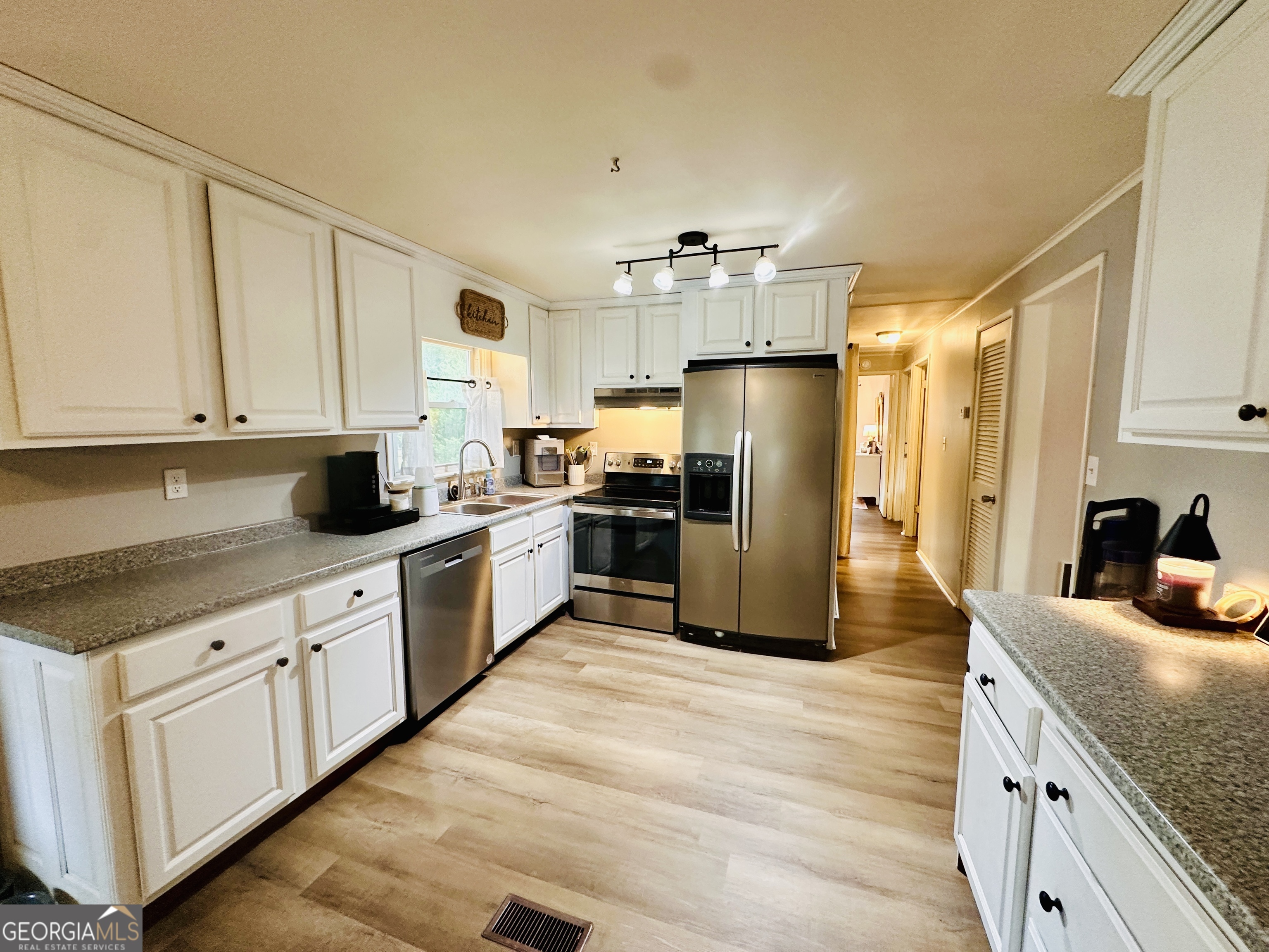213 Hilltop Road Perry, GA 31069 - Photo 7 of 21