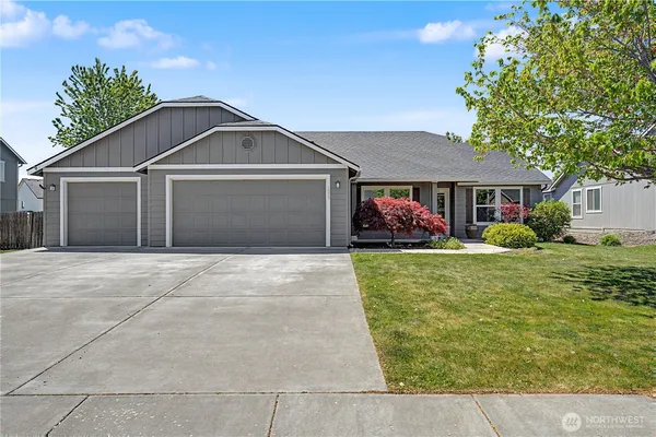 $459,000 | 5929 Bluewood Street, West Richland, WA 99353