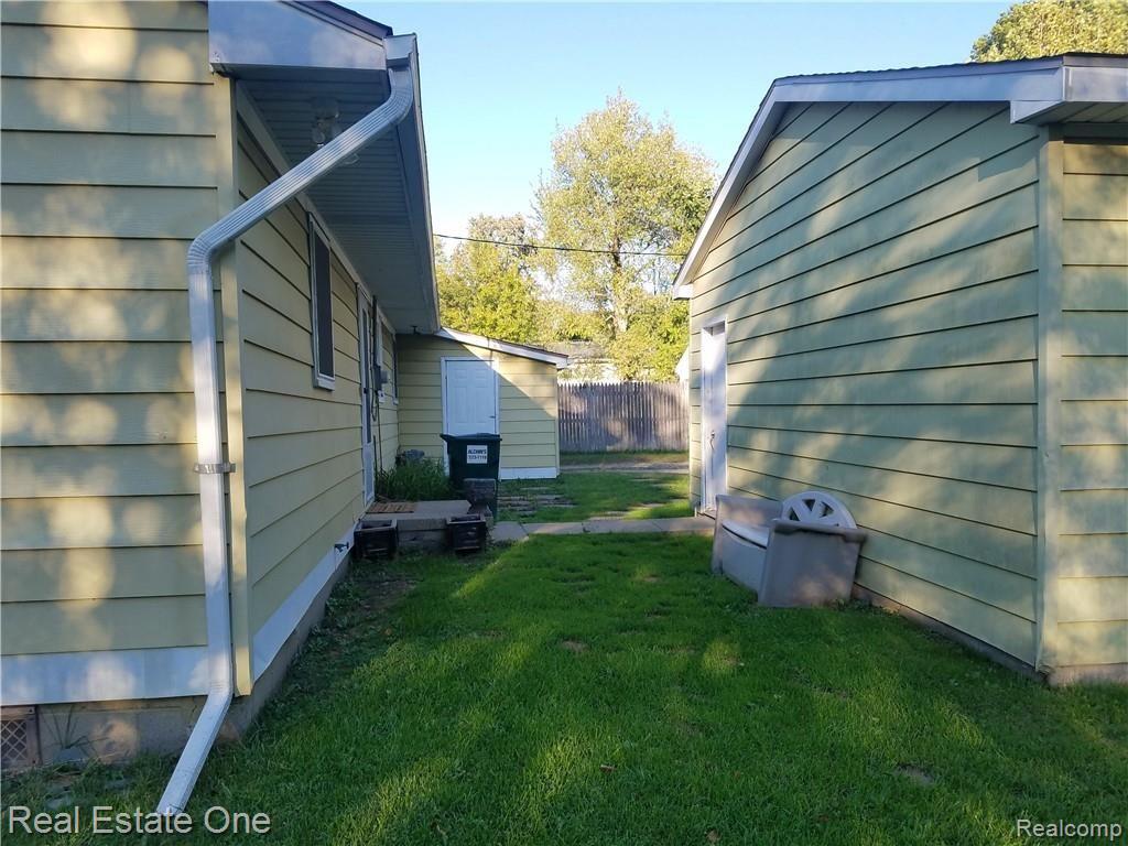 4229 West Allen Road Howell, MI 48855 - Photo 7 of 21 Gallery Image 7