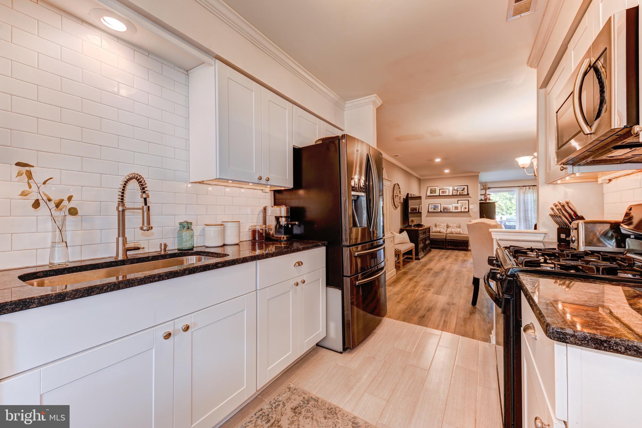 85 Greenridge Circle Newtown, PA 18940 - Photo 7 of 25