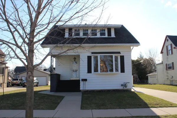 $220,000 | 910 Michigan Avenue, North Fond du Lac, WI 54937
