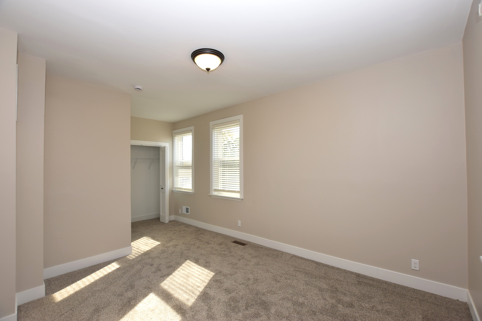 97 Gates Street Crystal Lake, IL 60014 - Photo 15 of 22 an empty room with windows