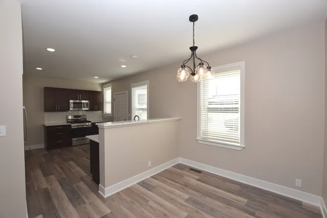 $2,000 | 97 Gates Street, Crystal Lake, IL 60014