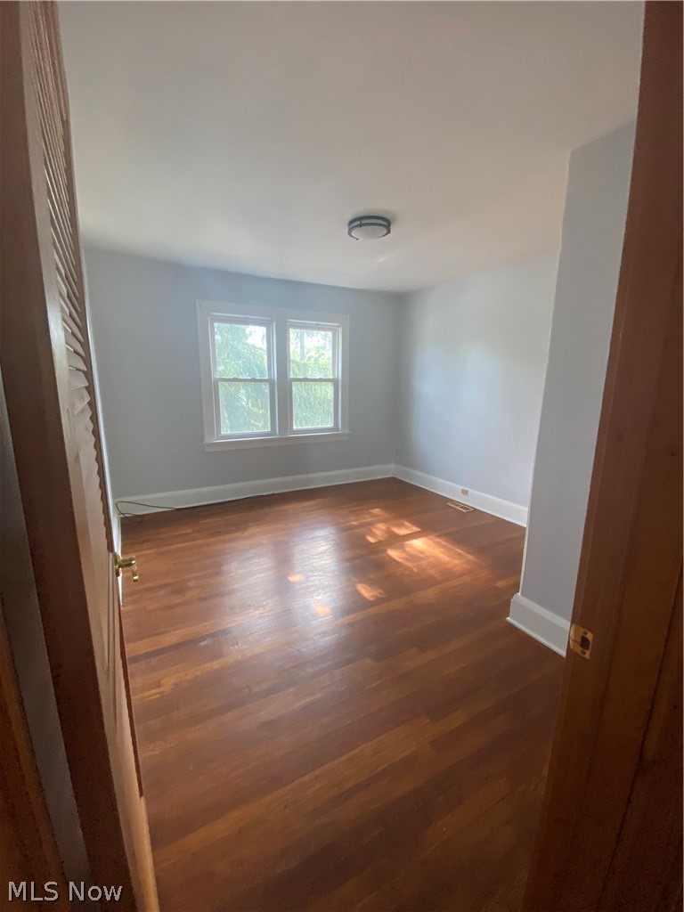 899 Clarence Road Cleveland Heights, OH 44121 - Photo 13 of 24 Bedroom 3