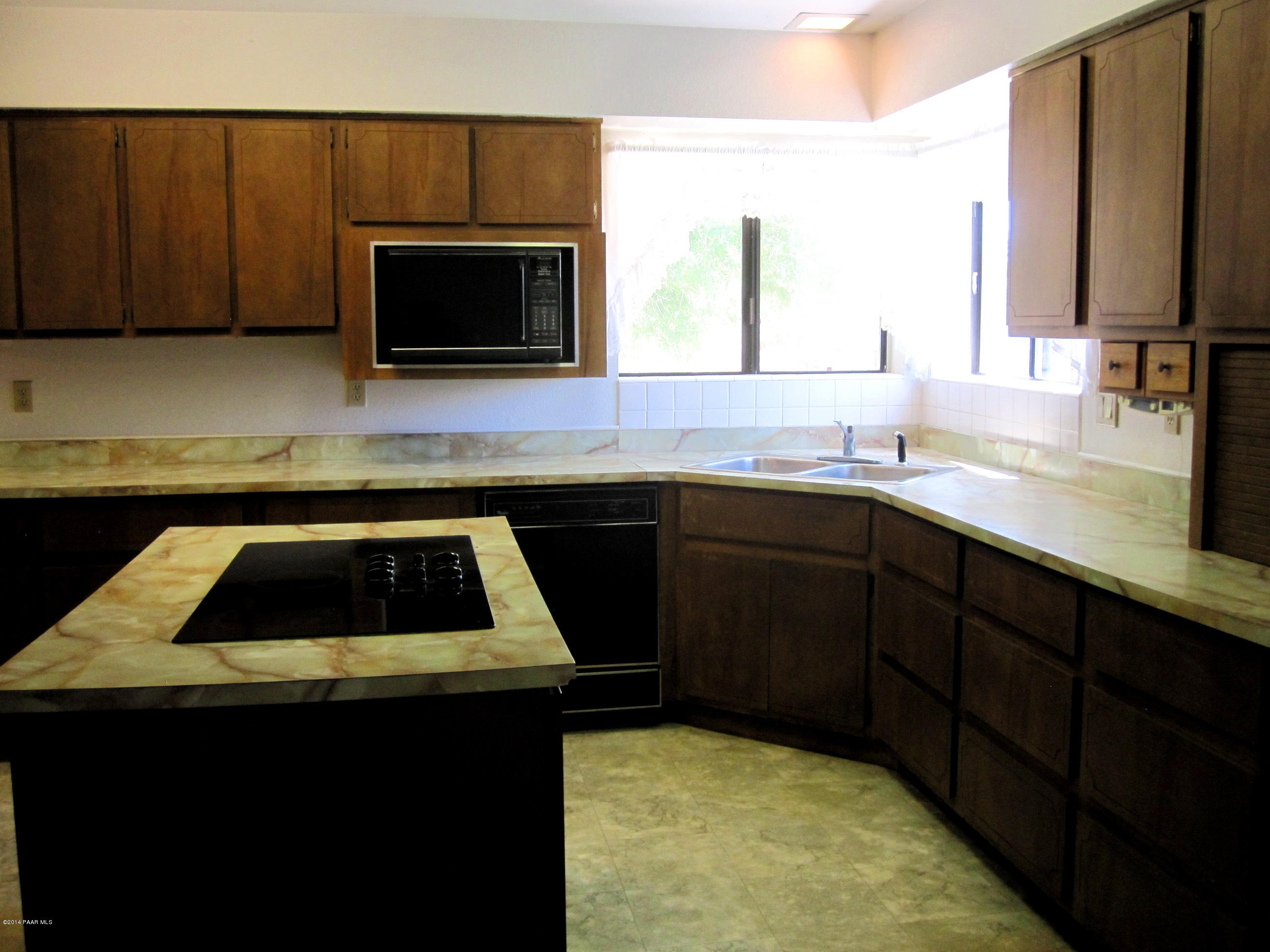 874 West Butterfield Road Chino Valley, AZ 86323 - Photo 11 of 30 Kitchen