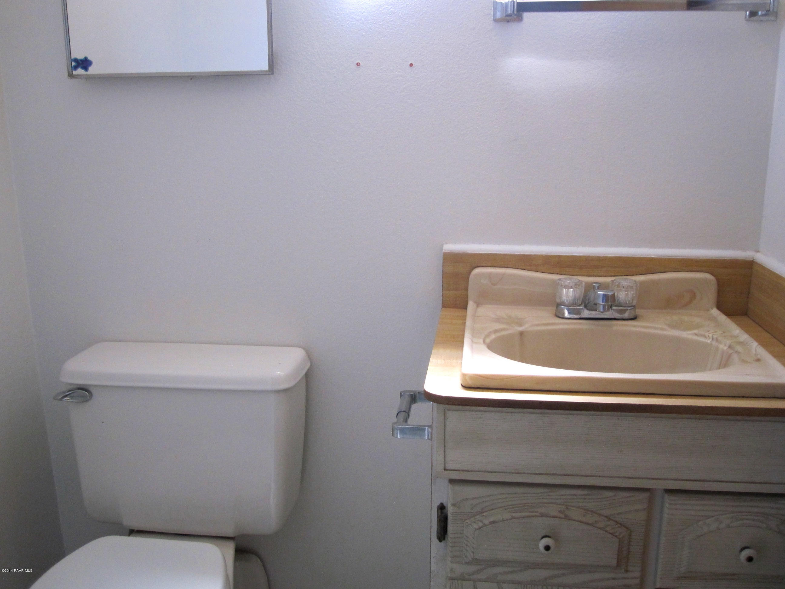 874 West Butterfield Road Chino Valley, AZ 86323 - Photo 15 of 30 Half Bath
