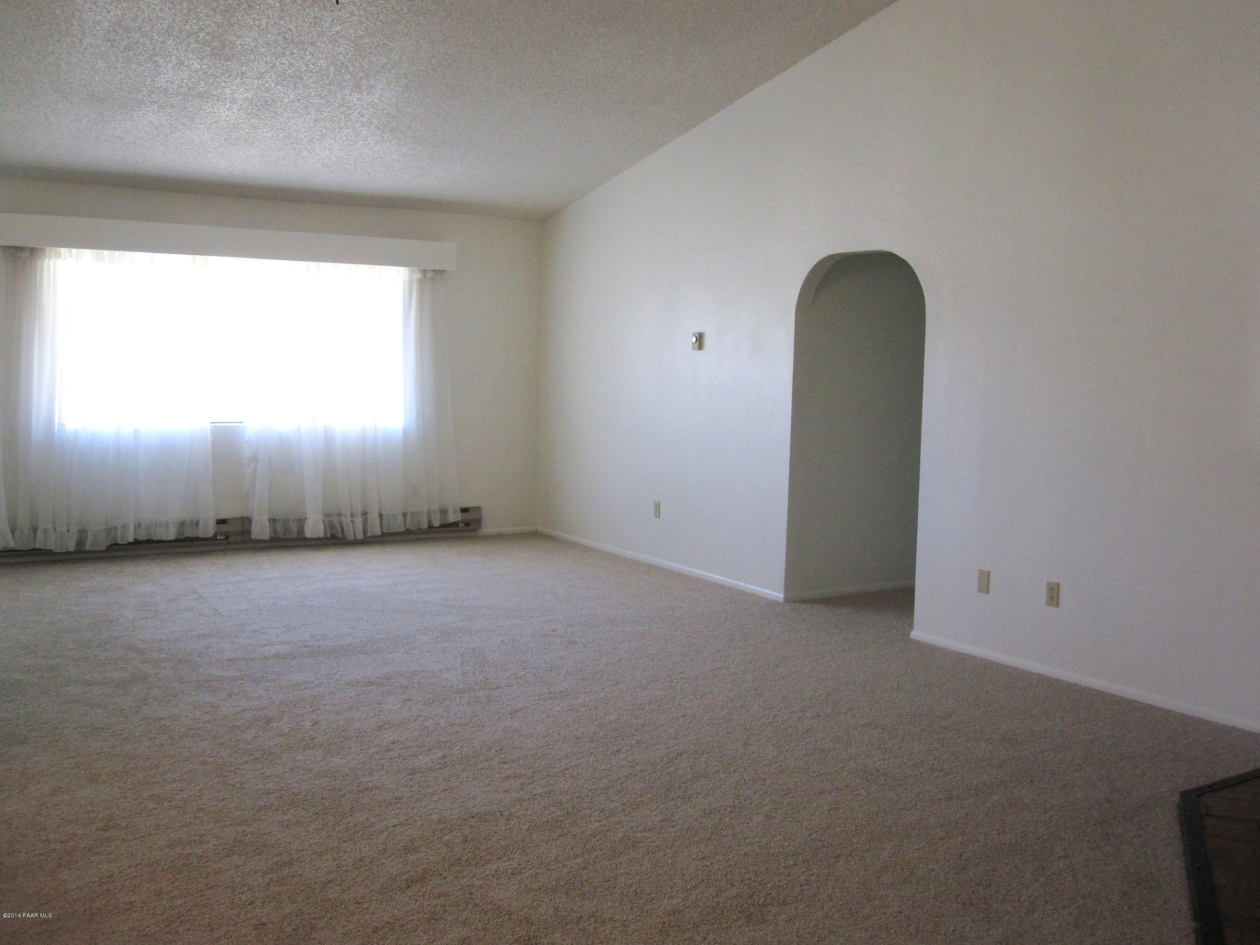 874 West Butterfield Road Chino Valley, AZ 86323 - Photo 8 of 30 Living RM