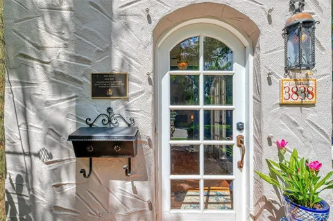 $1,545,000 | 3838 Flores Avenue, Sarasota, FL 34239
