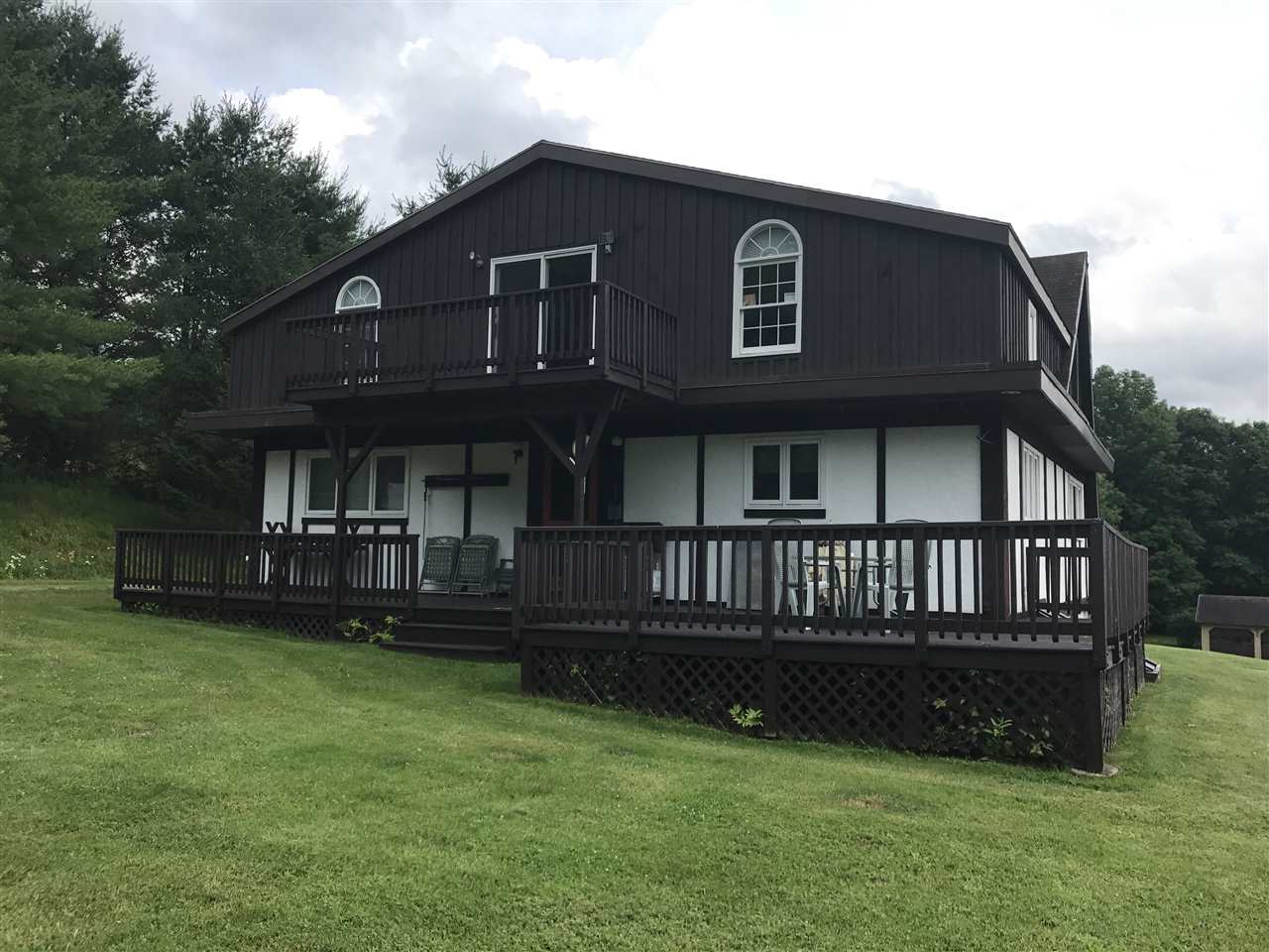 191 Hillside Road Wallingford, VT 05773 - Photo 3 of 15 Gallery Image 3