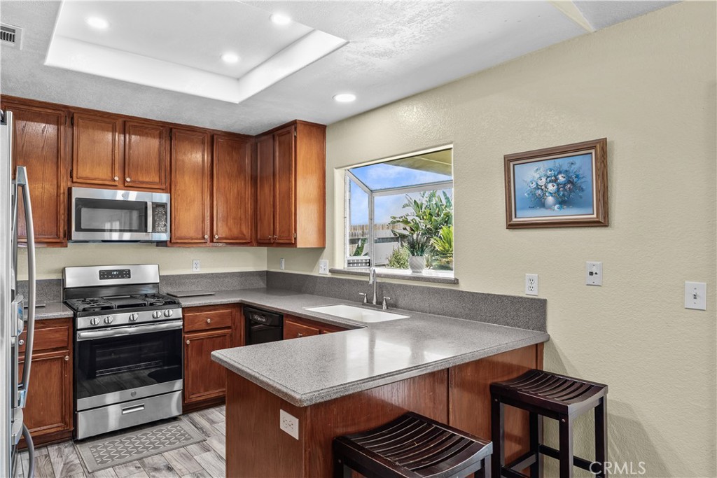 9291 Pleasant Hurst Court Riverside, CA 92509 - Photo 9 of 35 Gallery Image 9