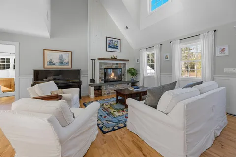 $1,375,000 | 174 Cross Neck Road, Marion, MA 02738