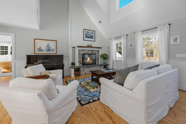 $1,375,000 | 174 Cross Neck Road, Marion, MA 02738