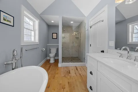 $1,375,000 | 174 Cross Neck Road, Marion, MA 02738