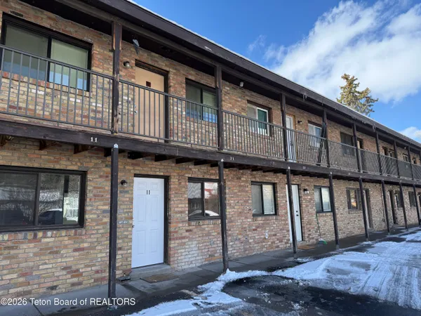 $665,000 | 130 East Kelly Avenue, Unit 11, Jackson, WY 83001