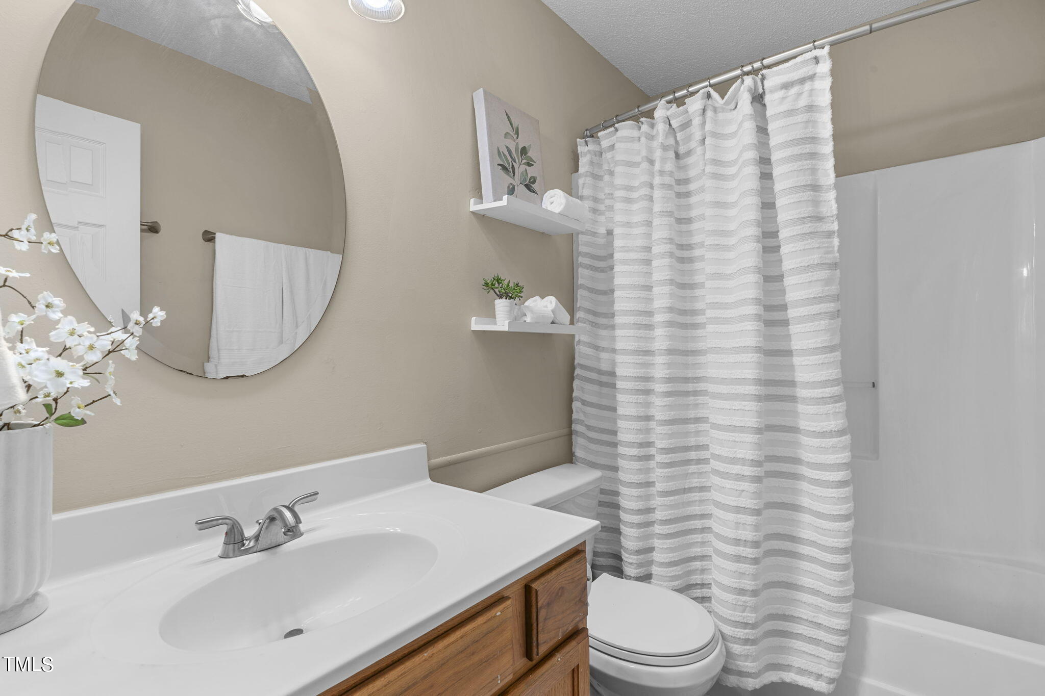7320 Bonnie Ridge Court Raleigh, NC 27615 - Photo 15 of 29 Ensuite Bath