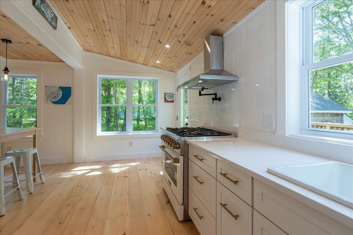 819 Pleasant Point Road Cushing, ME 04563 - Photo 21 of 54