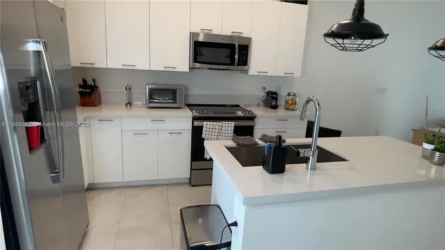 $2,350 | 8363 Northwest 41st Street, Unit A402, Doral, FL 33178