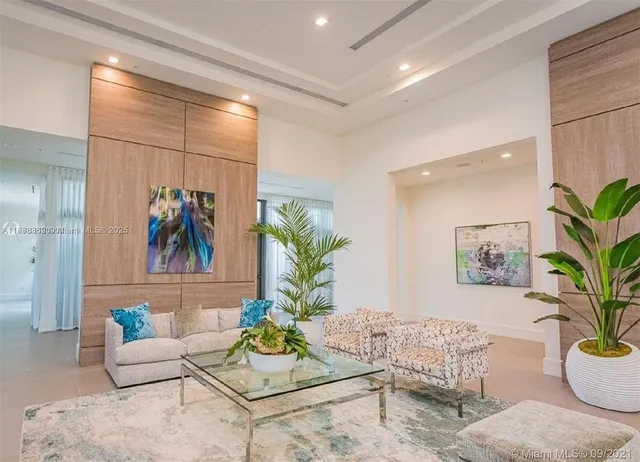 $2,350 | 8363 Northwest 41st Street, Unit A402, Doral, FL 33178