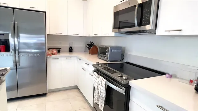 $2,350 | 8363 Northwest 41st Street, Unit A402, Doral, FL 33178