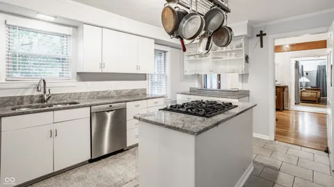 $399,900 | 4615 Boulevard Place, Indianapolis, IN 46208