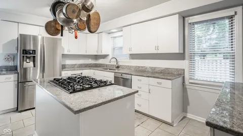 $399,900 | 4615 Boulevard Place, Indianapolis, IN 46208