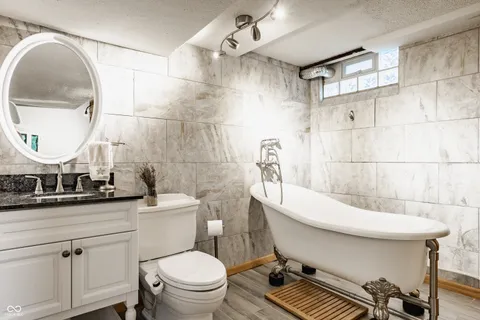 $399,900 | 4615 Boulevard Place, Indianapolis, IN 46208