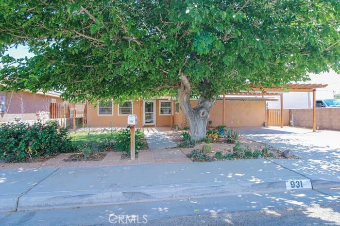 931 West Perch Avenue Ridgecrest, CA 93555 - Photo 2 of 27
