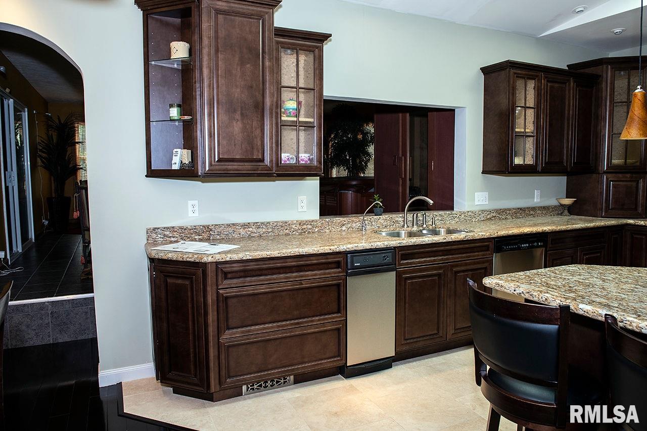 8708 West 1st Street Mapleton, IL 61547 - Photo 7 of 41