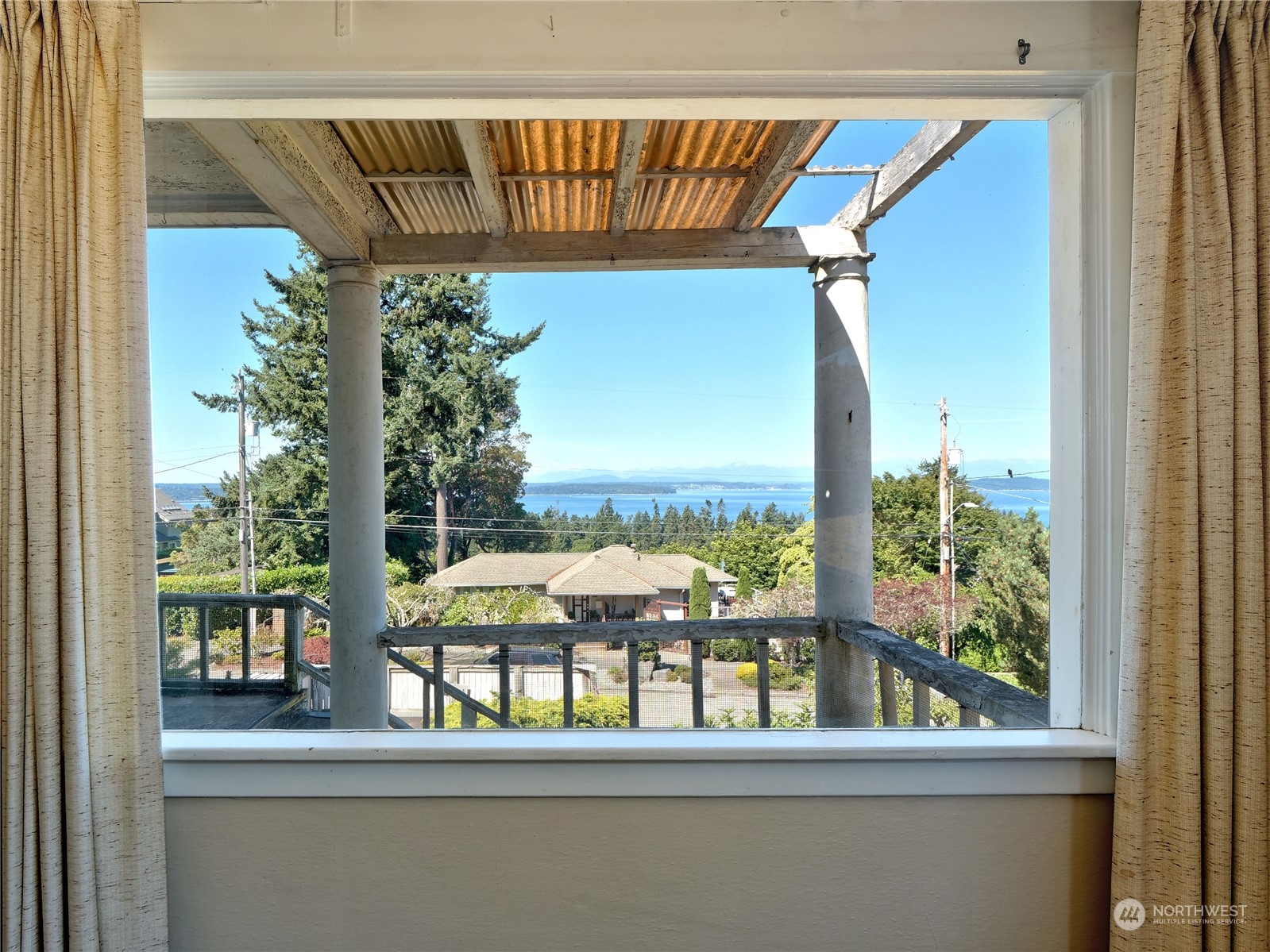 7602 44th Avenue Southwest Seattle, WA 98136 - Photo 15 of 39 Gallery Image 15