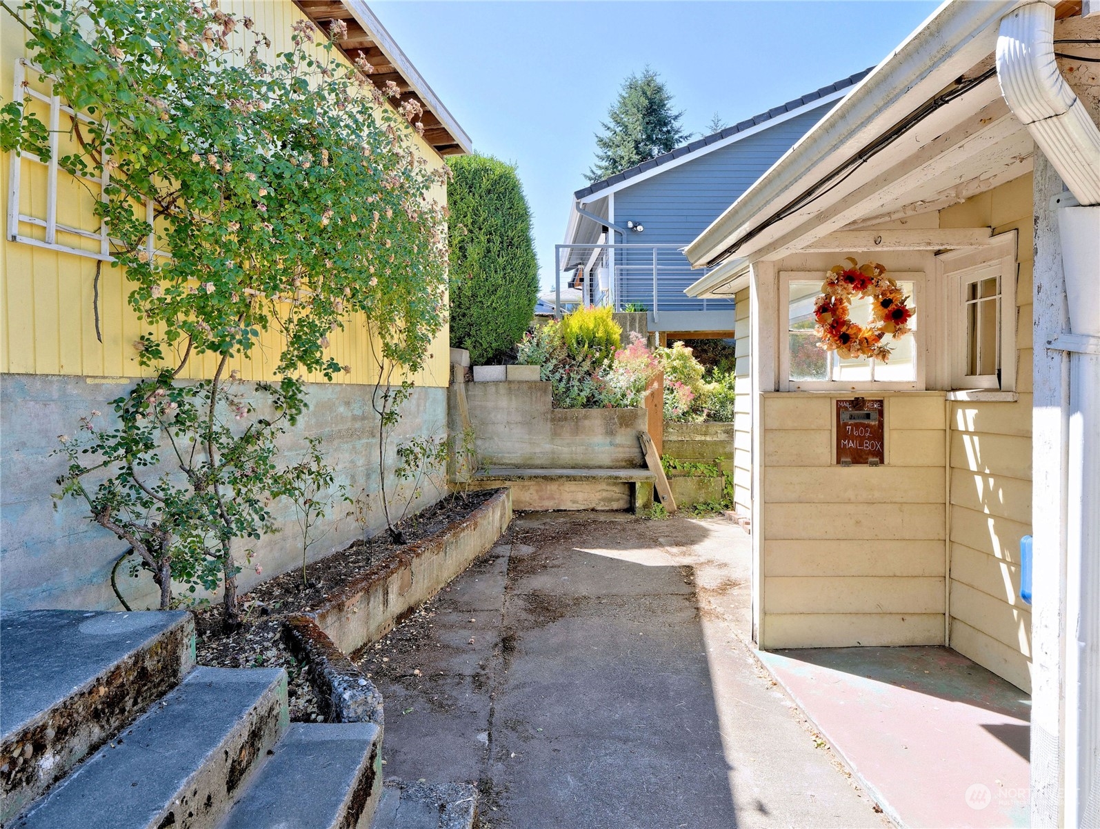 7602 44th Avenue Southwest Seattle, WA 98136 - Photo 7 of 39 Gallery Image 7