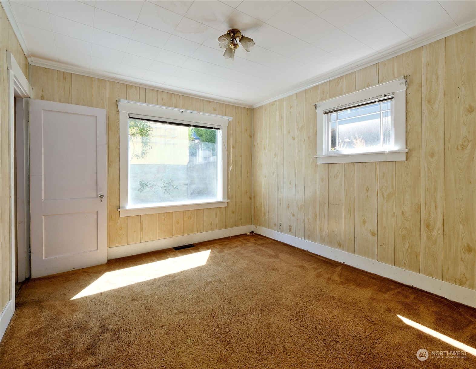 7602 44th Avenue Southwest Seattle, WA 98136 - Photo 10 of 39 Gallery Image 10