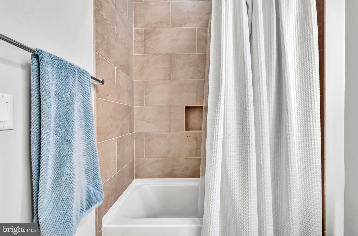 6803 Cameron Drive Northwest, Unit 514 Washington, DC 20012 - Photo 29 of 50 a bathroom with a shower