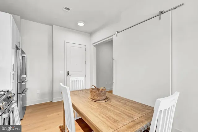 a view of a livingroom with furniture