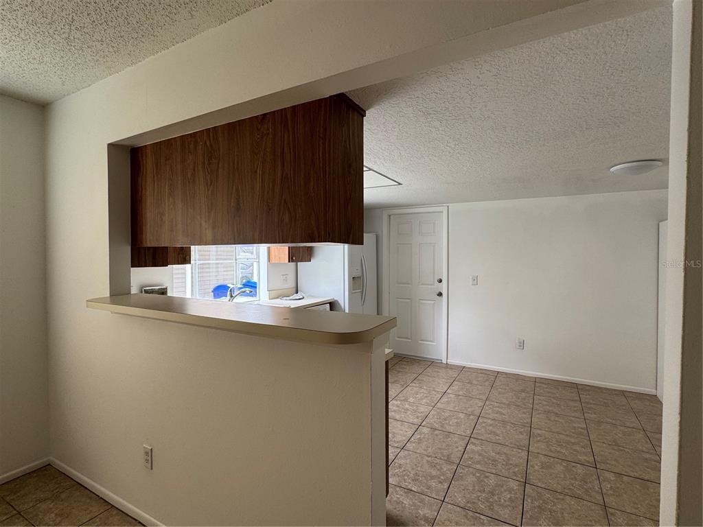 2352 Pebble Brook Road Kissimmee, FL 34741 - Photo 4 of 19 Gallery Image 4