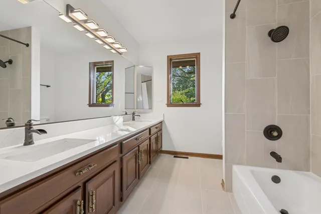 $1,190,000 | 21839 Cambridge Drive, Kildeer, IL 60047