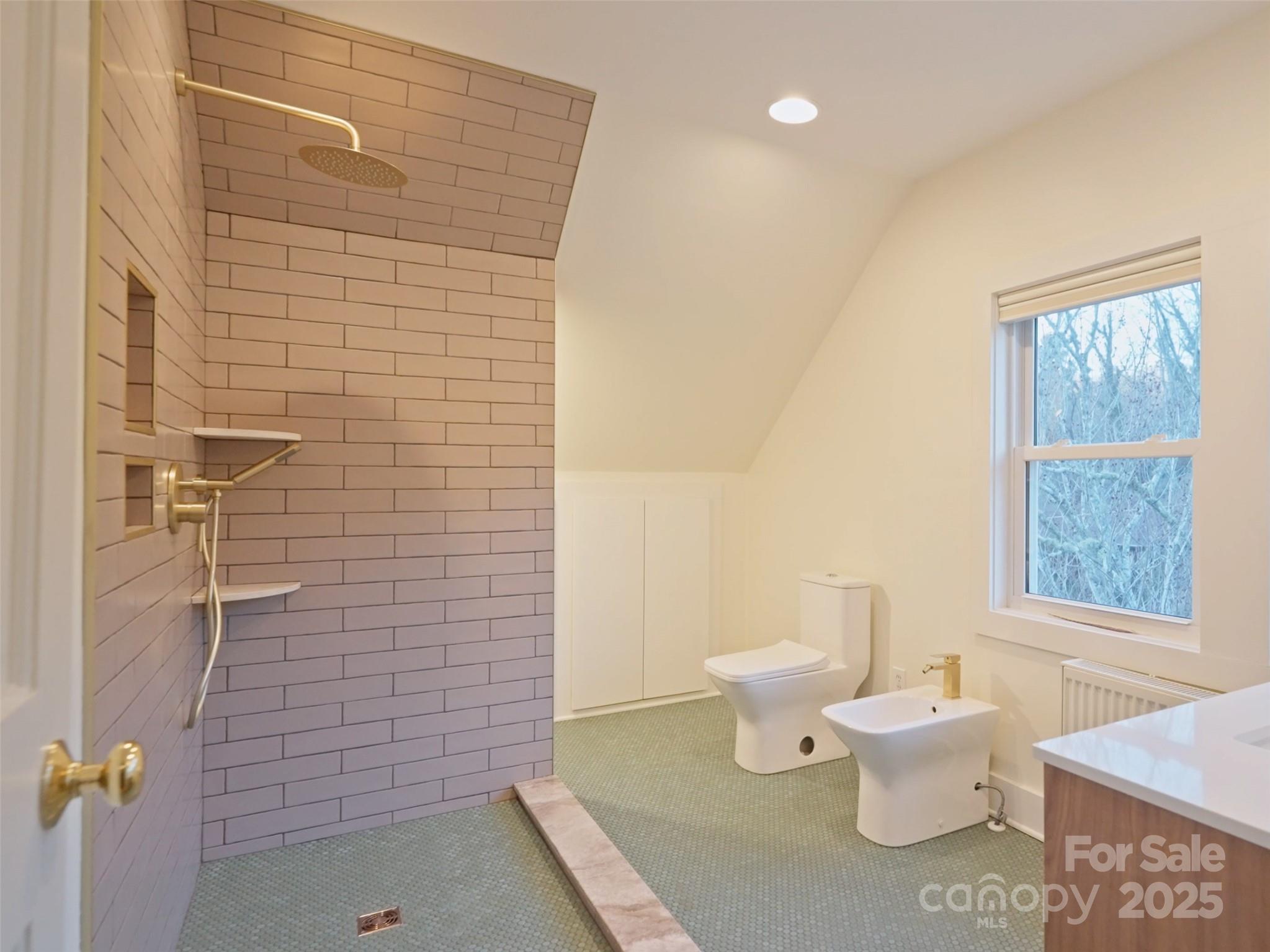 111 Spooks Branch Road Asheville, NC 28804 - Photo 32 of 37 Gallery Image 32